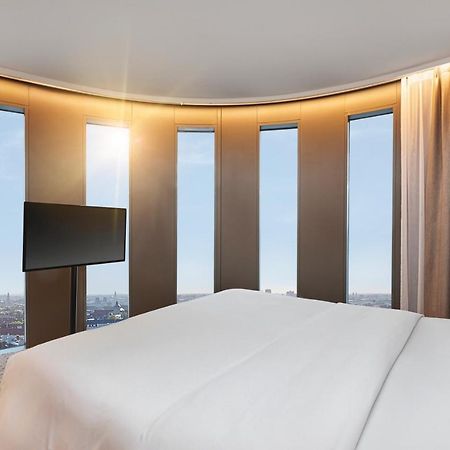 فندق هايبريون ميونيخ المظهر الخارجي الصورة A bedroom at the hotel